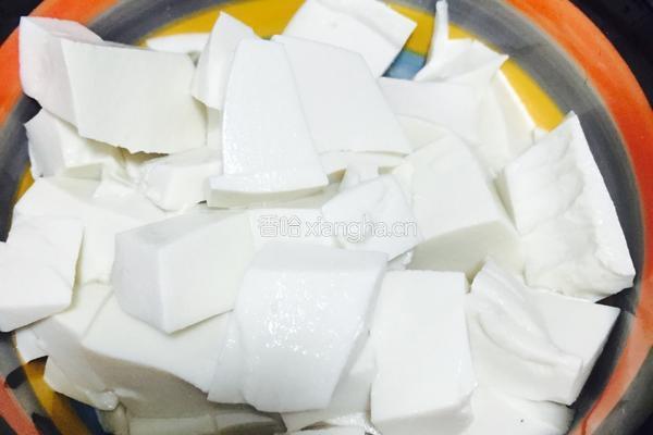 瘦肉海带豆腐汤的做法图解3