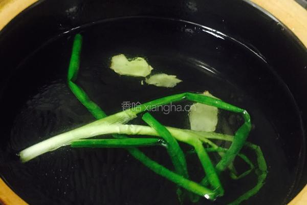 瘦肉海带豆腐汤的做法图解5