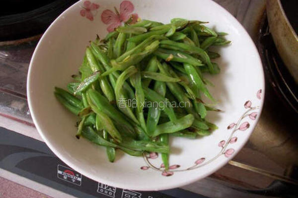 四季豆炒肉的做法图解4
