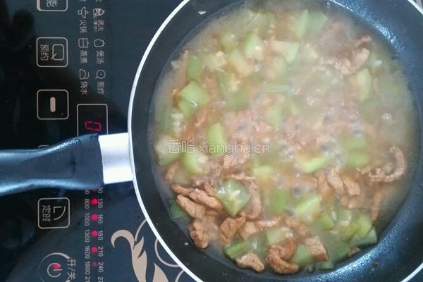 丝瓜炒肉的做法图解7