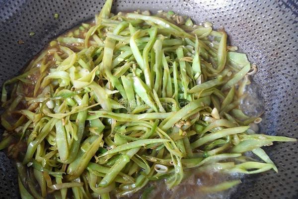 清炒扁豆角的做法图解6