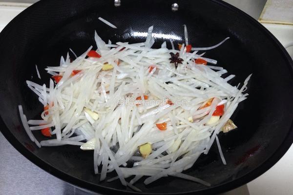 萝卜丝炒粉条的做法图解6