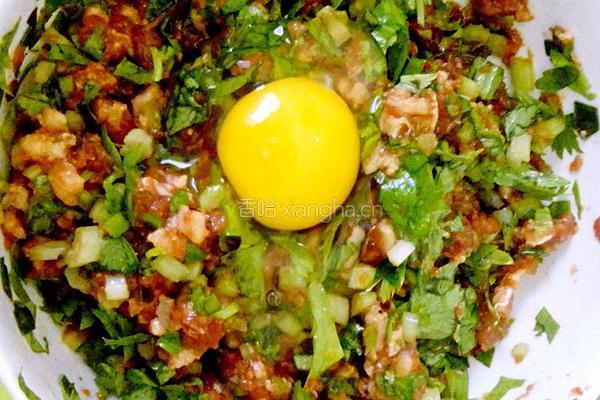 芹菜肉包子的做法图解4