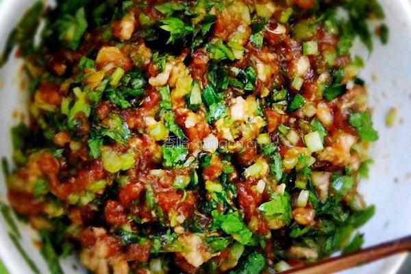 芹菜肉包子的做法图解5