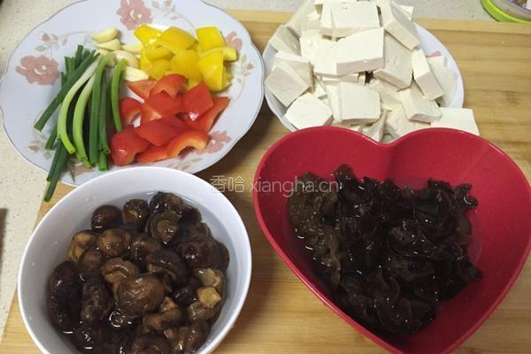 红烧豆腐的做法图解1