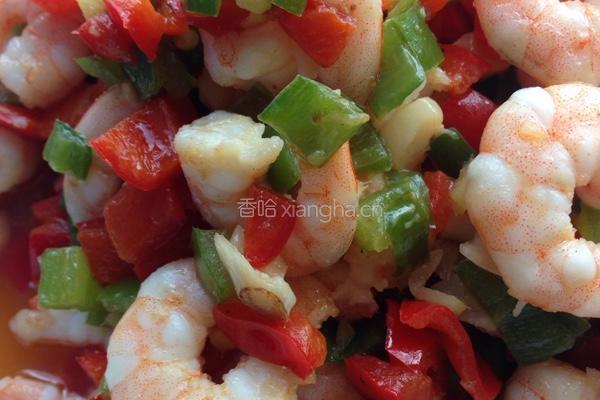 甜椒炒鲜虾仁的做法图解1