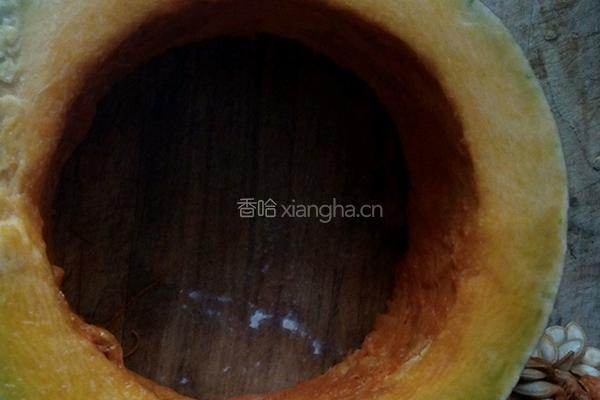 芝麻南瓜饼的做法图解1