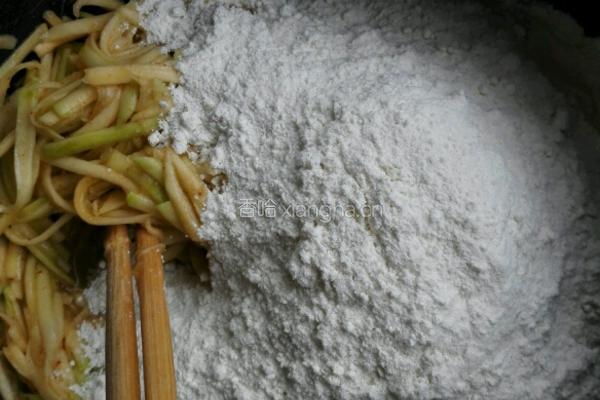 南瓜煎饼的做法图解3