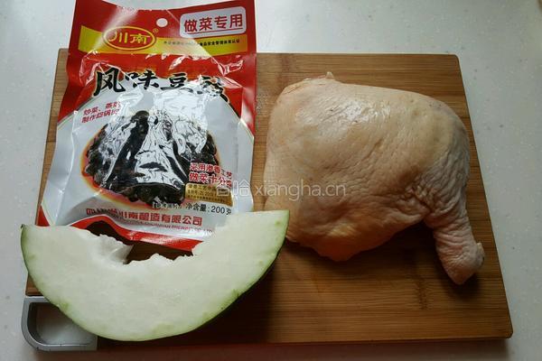 冬瓜豆豉飘香鸡的做法图解1