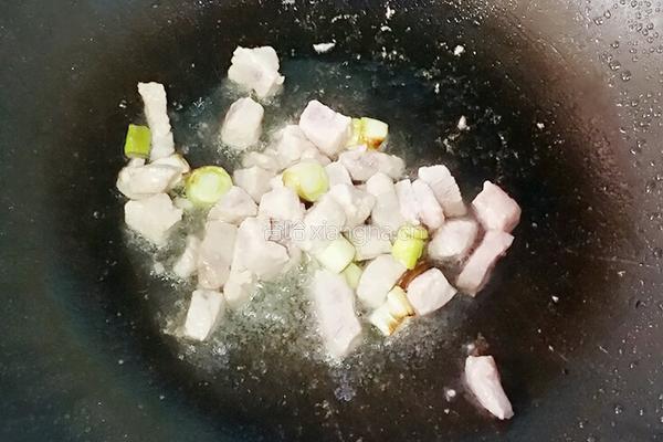 肉丁炒青红椒的做法图解6