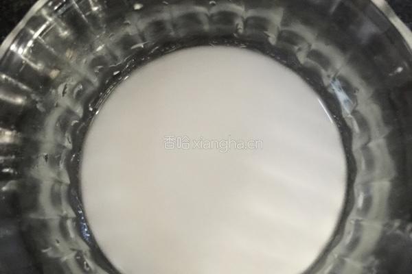 虾仁玉米的做法图解3