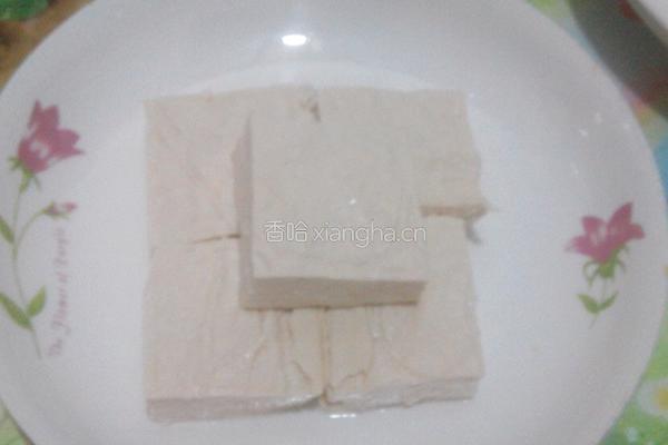 毛豆焖豆腐的做法图解1