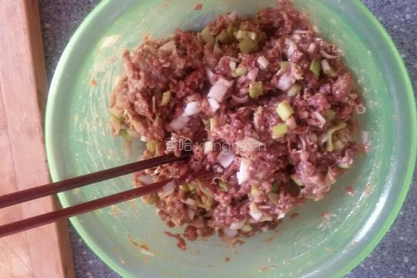 牛肉肉龙的做法图解1