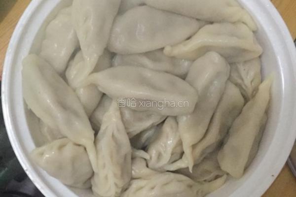 猪肉大葱饺子的做法图解4