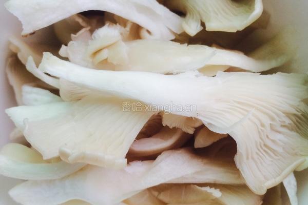 冬瓜蘑菇紫菜汤的做法图解2