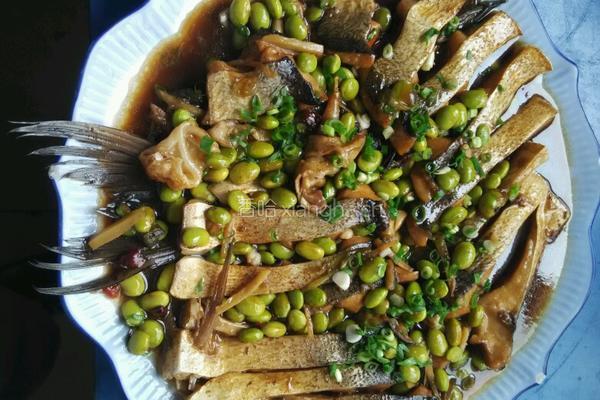 毛豆烧鲢鱼的做法图解12