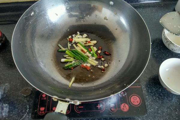 毛豆烧鲢鱼的做法图解4