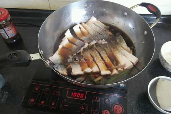 毛豆烧鲢鱼的做法图解8