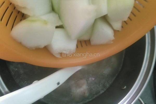 排骨眉豆冬瓜汤的做法图解6