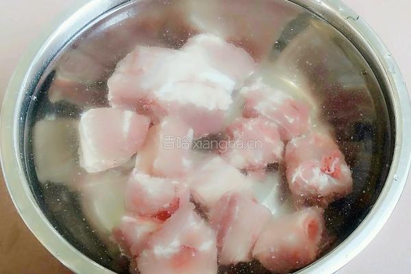 苦瓜黄豆排骨汤的做法图解3