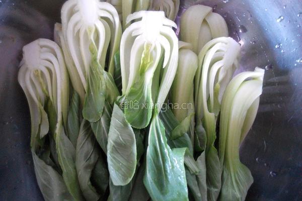 香菇油菜的做法图解3