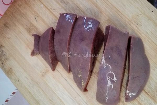 血皮菜炒猪肝的做法图解2