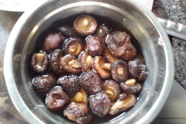 玉米冬菇猪肉包的做法图解7