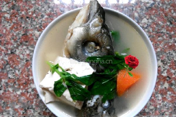 鱼头豆腐汤的做法图解7