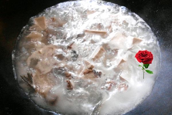 鱼头豆腐汤的做法图解5