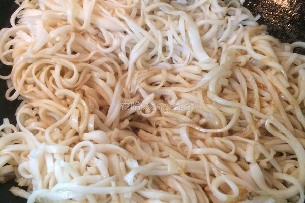 炒河粉的做法图解10