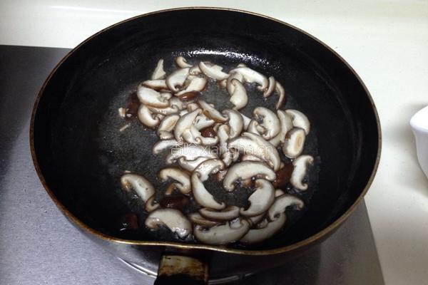 香菇荷兰豆的做法图解6