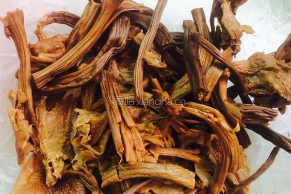 茶树菇烧鸡肉的做法图解2