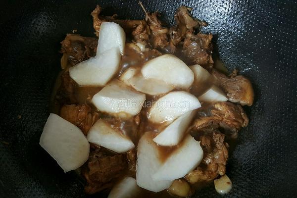 土鸡炖白萝卜的做法图解4