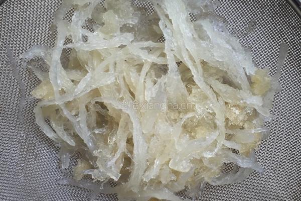 冰糖燕窝的做法图解4