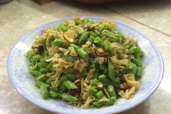 豇豆角炒腐竹的做法图解10