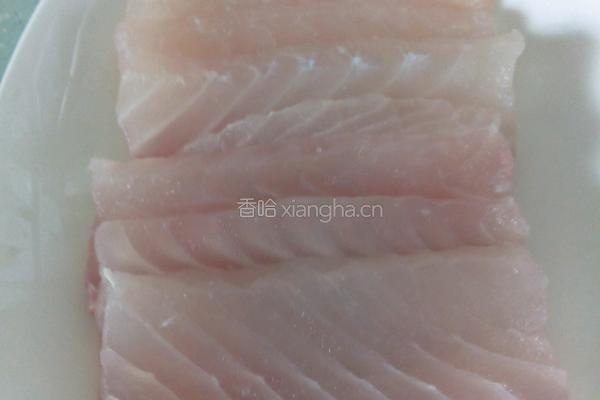 烧汁鱼块的做法图解2
