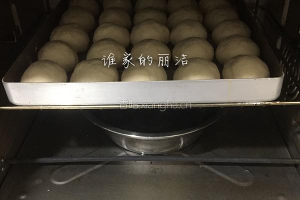 红豆奶香小餐包（面包机揉面版）的做法图解6