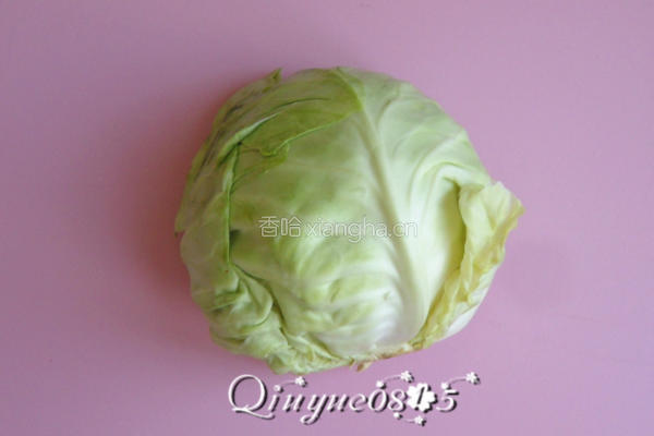 炝炒圆白菜的做法图解1
