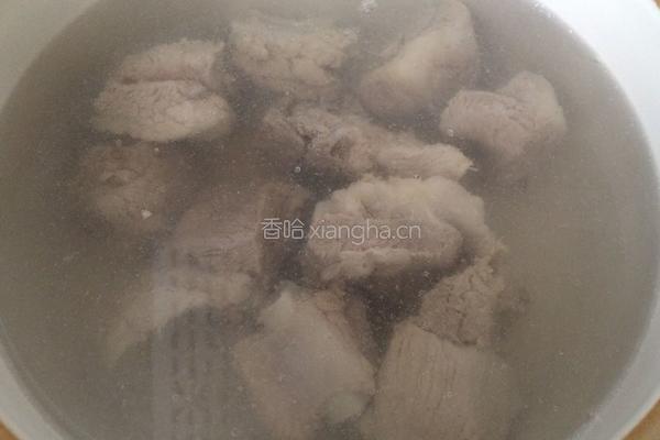 土豆炖排骨的做法图解3