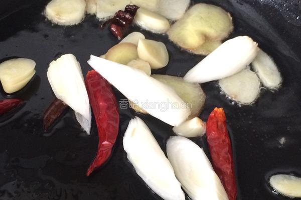 土豆炖排骨的做法图解7