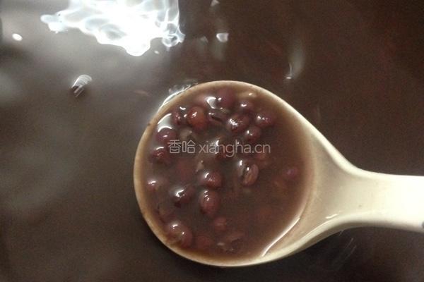 奶香红豆冰棒的做法图解1