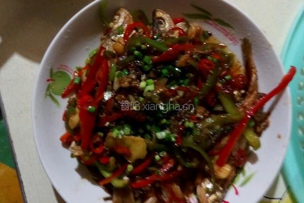 红烧炸小河鱼的做法图解7