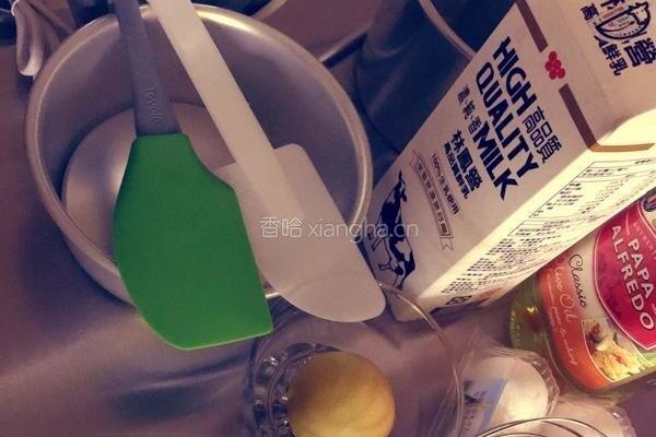 原味戚风的做法图解1