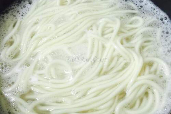 虾仁火腿香菇打卤面的做法图解14