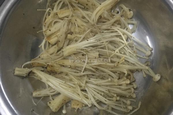 孜然金菇肥牛卷的做法图解3