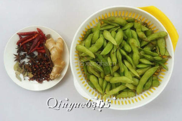 煮毛豆的做法图解1