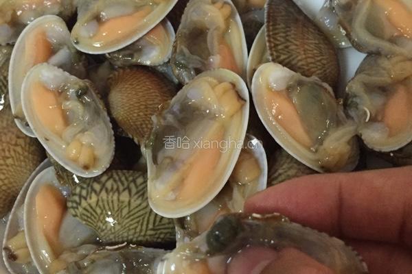 炒花甲的做法图解1