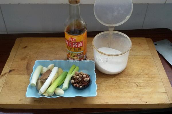 小鸡炖蘑菇的做法图解3