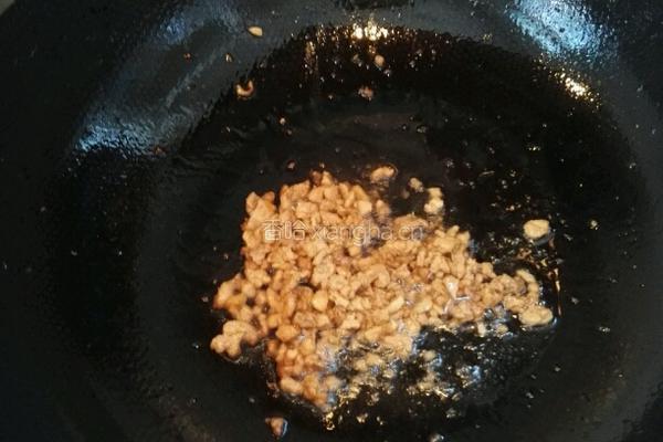 尖椒碎炒肉末的做法图解2