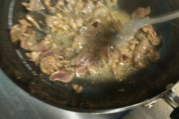 泡菜炒鸭胗的做法图解4